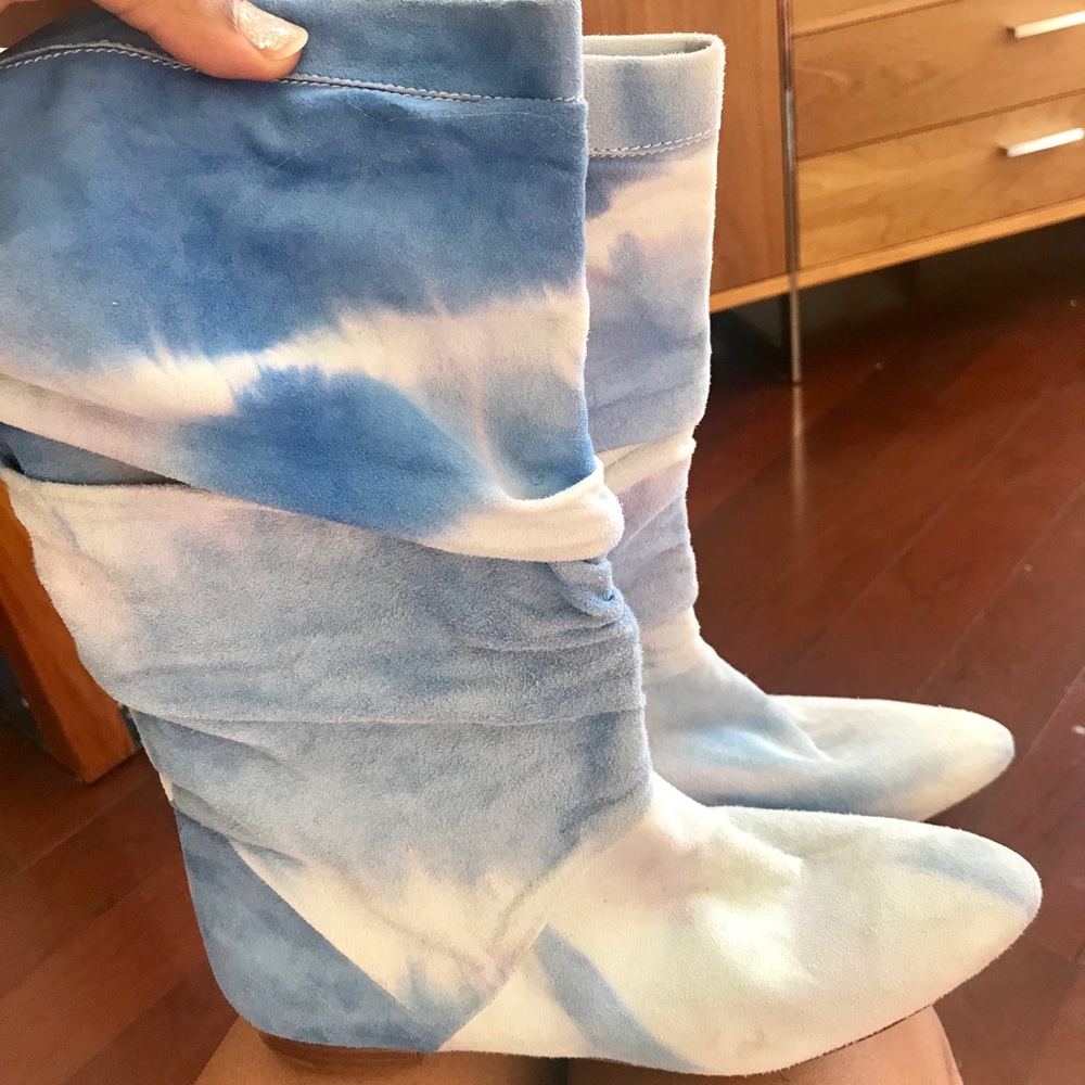 Brian Atwood tie dye boots 💙